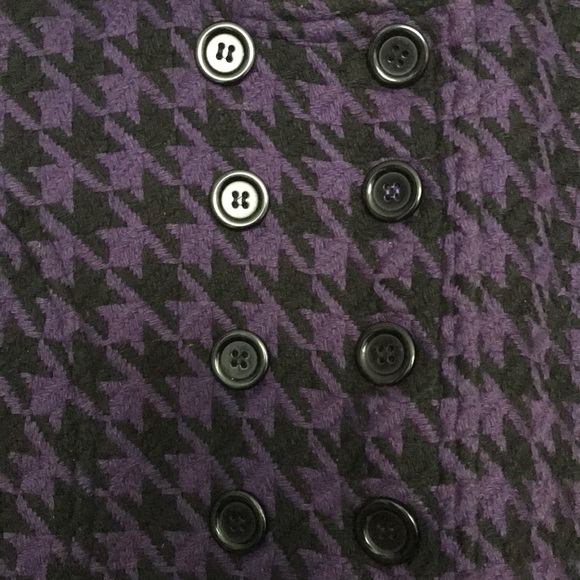 Coat - Picture 2 of 5